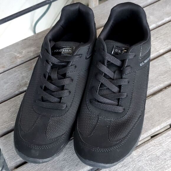 U.S. Polo Assn. Shoes - NWOB U.S. Polo Assn. NW8683 Zander Women's Black Sneakers - Size 9M